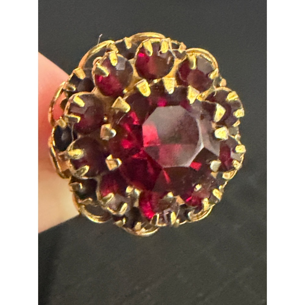 Vintage Sarah Coventry Ring Red Rhinestone Gold Tone Floral Adjustable